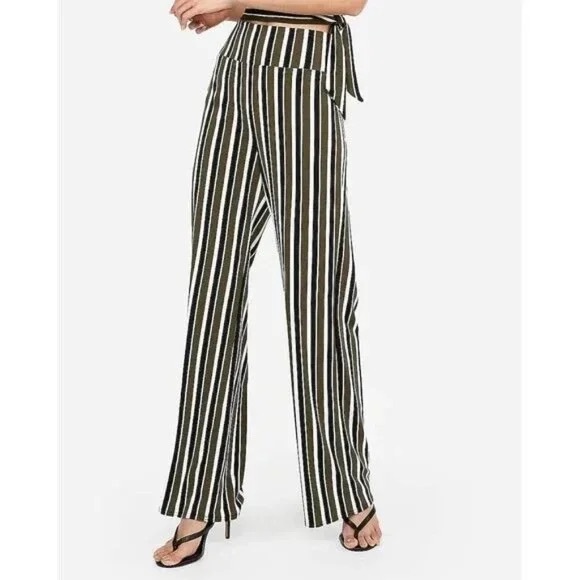 Express Pants - Express One Eleven High Waisted Wide Leg Striped Pants 💚🤍🖤 size Medium